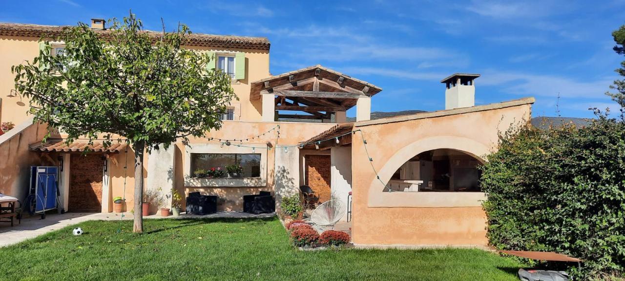 Domaine Des Francobelges - Appartements Lauris Exterior foto